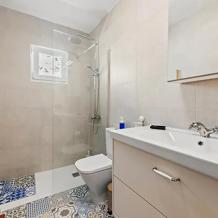 Apartamento Home2book Sunlit & Stylish In *