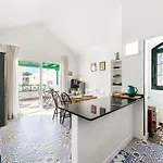 Home2book Sunlit & Stylish In شقة