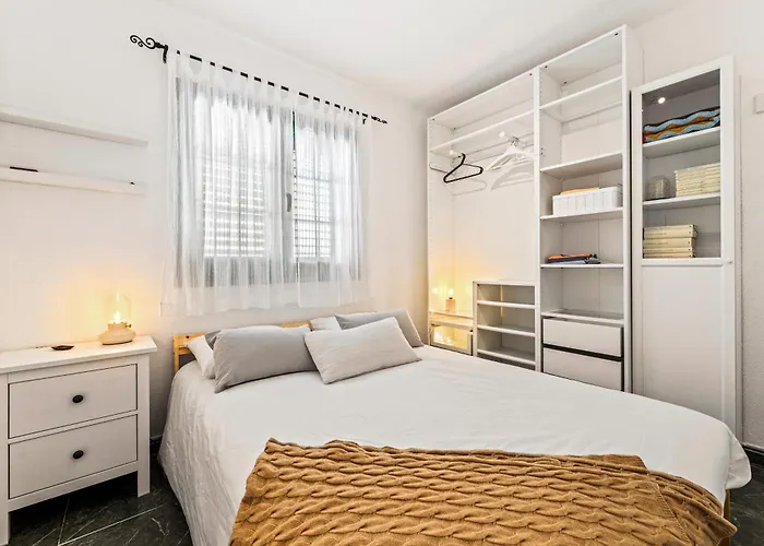 Home2book Sunlit & Stylish In Apartment